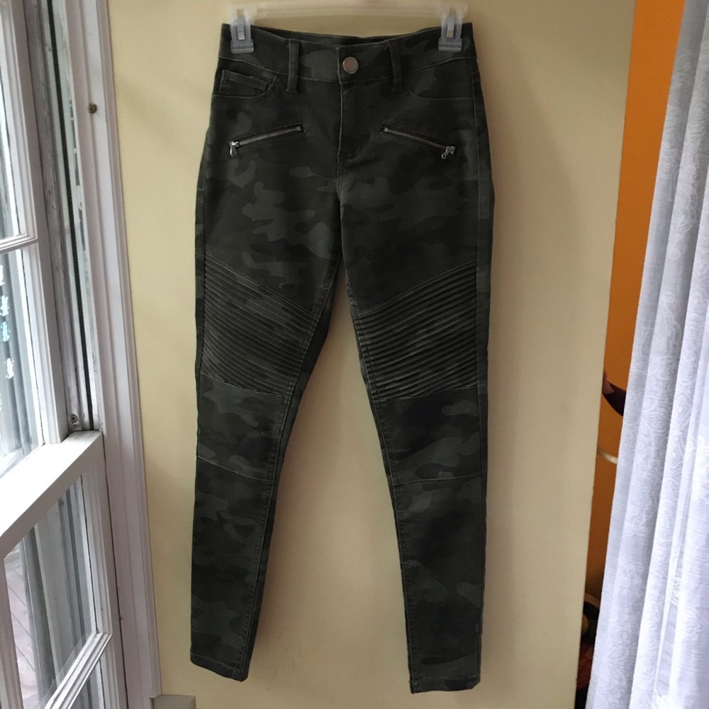 Tinseltown camouflage jeans